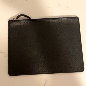 Everlane pouch